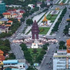 images / blog_img/home_hili/phnom_penh_independent_monument.jpeg